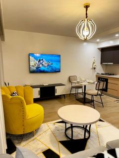 Modern 1BR Near Airport & Nairobi National Park - 0