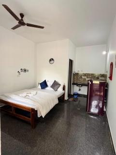 Subha Guest House, Travellers,bagpackers - 3