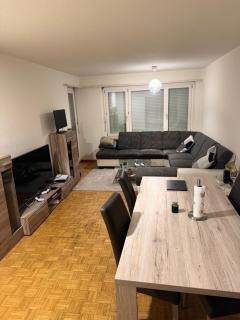 Stanza arredata in casa condivisa - 5