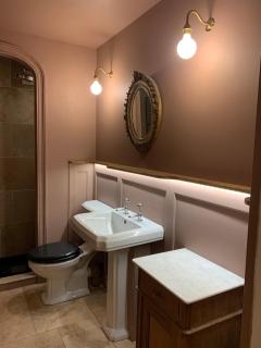 The Curated Home - Seaside 2 Bed Townhouse - 4