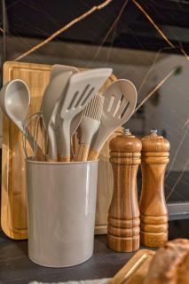 Raphael's - 2 Bedroom Apartment by Solea Holiday Homes - 1