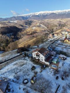 Pensiunea Tabacaru - Peştera - 1