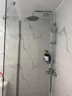 The Cozy Cine-Hub - 3