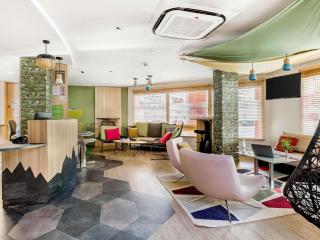 ibis Styles Annecy Centre Gare - Annecy - 8