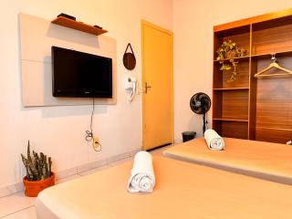 Apartamento gigante aconchegante para CARNAVAL com varanda para praia - localização imbatível 3 quartos - 2