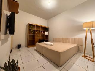 Apartamento gigante aconchegante para CARNAVAL com varanda para praia - localização imbatível 3 quartos - 4