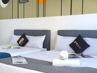 MM Family 3BR Cozy Suites Medini Netflix By STAY - 3