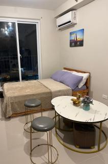 Saekyung Charming condo with pool and city views - 5