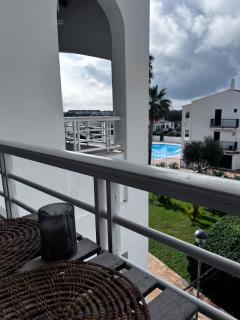 Acollidor apartament d'estil mediterrani a prop de Cala en Brut - 1