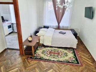 Бюджетная кв в парке - 1