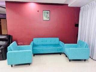 The Downtown Den - 2