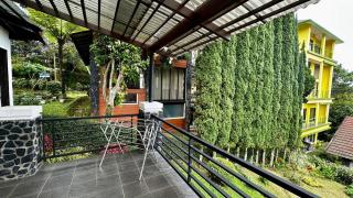 X7 VILLA 8 people Istana Bunga Lembang by YourHome - 4