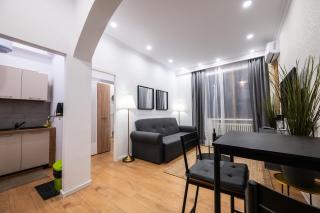 Contemporary & Historic Stay - Piata Romana - 5