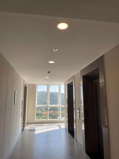 One Bedroom Apartment with Sea and Mountain View - 5