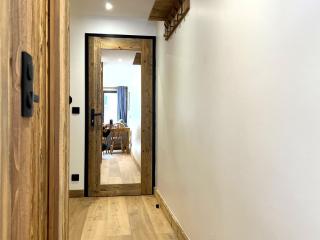 Superbe appartement rénové 4 pers, 2 salles de bain, Parking et WiFi, proche centre et pistes - FR-1-411-897 - 2