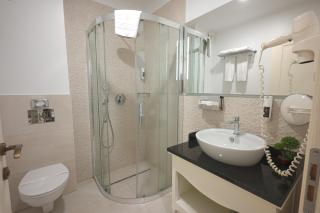 Old Town Boutique Hotel - 8