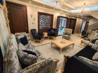 Huge luxury villa stay with private room - 2