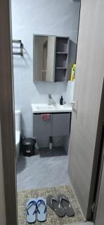 Serene Hideaway, 1 BR- Balcony, Heated Pool, Gym & Walk to Yaya - Nairobi - 4