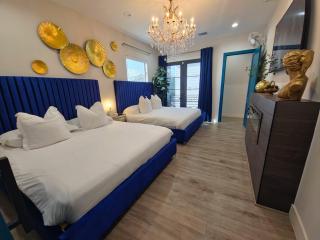 2 Homes in 1 Booking - Sleeps up to 40 - 24 Beds - Perfect for Groups - 6