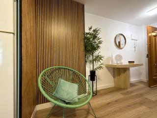 Modern apartment on the beach with pool - 9