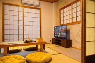 Sakura Stay Namba A - Direct to Airport - Sleeps 13 - 0
