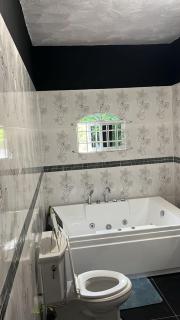 Doreen's Ranch Master Suite - 8