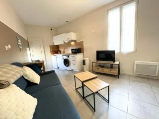 Studio bien équipé avec clim Proche gare et centre-ville - 8