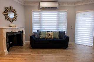 The Breezy Borough - 100ft to Paradise Next to Baha Mar 2BD 2BTH - 2