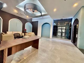 Luxury Apartment, Just 15 mins from Airport, Ggn - 3