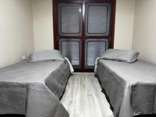 Quarto superior privado, piscina aquecida, garagem, etc - 2