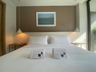 Manzanillo Bay Aparments by Wynwood House - 2