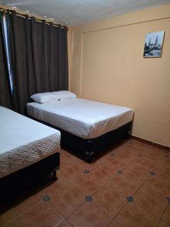 Hotel y Restaurante Punta Corona - 1