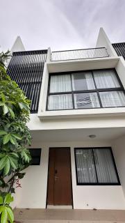 Laguna Cozy 3 bedroom town house 800m to beach - 9