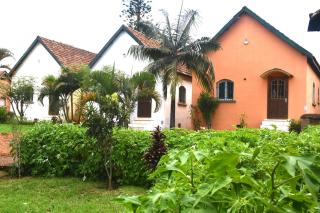 SNI-Village Ambohidratrimo au bord du Lac Andranotapahana - 2