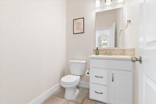 Modern, Spacious 4 bed Home in New Community - 7