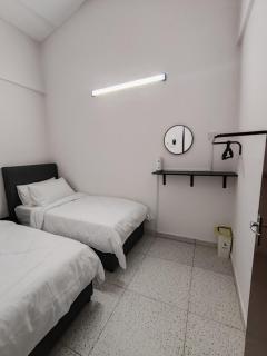 Tambun - Near Theme Park , Highway & Private Hosp - 2