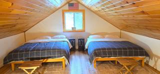 Northwoods Riverside Cabin - Direct Trail Access - 1