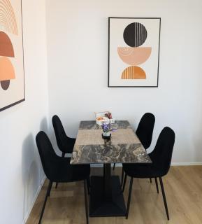 Golden Corner 3 - Sweet Escape Apartments - 5