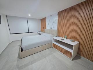 Departamento frente a bahía con hermosa vista - 2