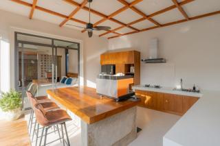 URMI VILLA, Brand New Luxury 6BR Pool, Bang Tao - 3