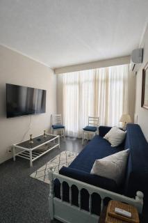 Apto en Peninsula con balcon, 2 cuadras de la playa - 0