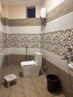 Lovkush Bhavan Valmiki ashram guest house - 5