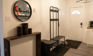 Rare Cozy Home near Downtown WPG - Free Parking - 2