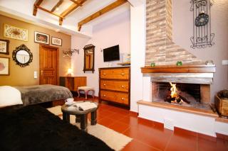 Mylonas Guesthouse - 9