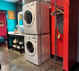 Miami Beach theme large first floor family suite - 7