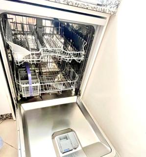 Modern et Fonctionnel avec Wifi et Clim - 3