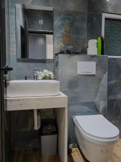 Golden Corner 2 - Sweet Escape Apartment - 1