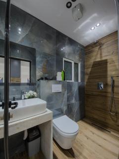 Golden Corner 2 - Sweet Escape Apartment - 2