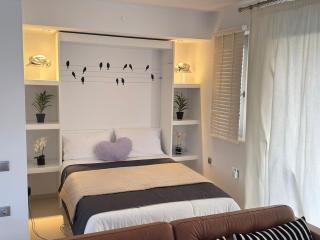 Luxury Lagada Loft Sea Views - 3