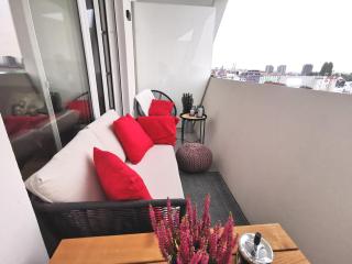Sunny Balcony Apartment Brno - 8